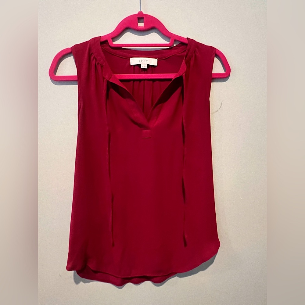 Ann Taylor Loft lightweight, sleeveless tie neck blouse